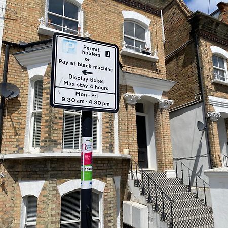 Contemporary Clapham Living Apartment Londra Exterior foto