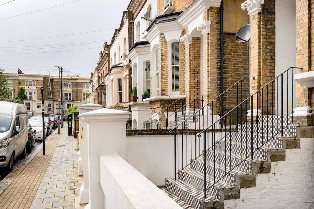 Contemporary Clapham Living Apartment Londra Exterior foto