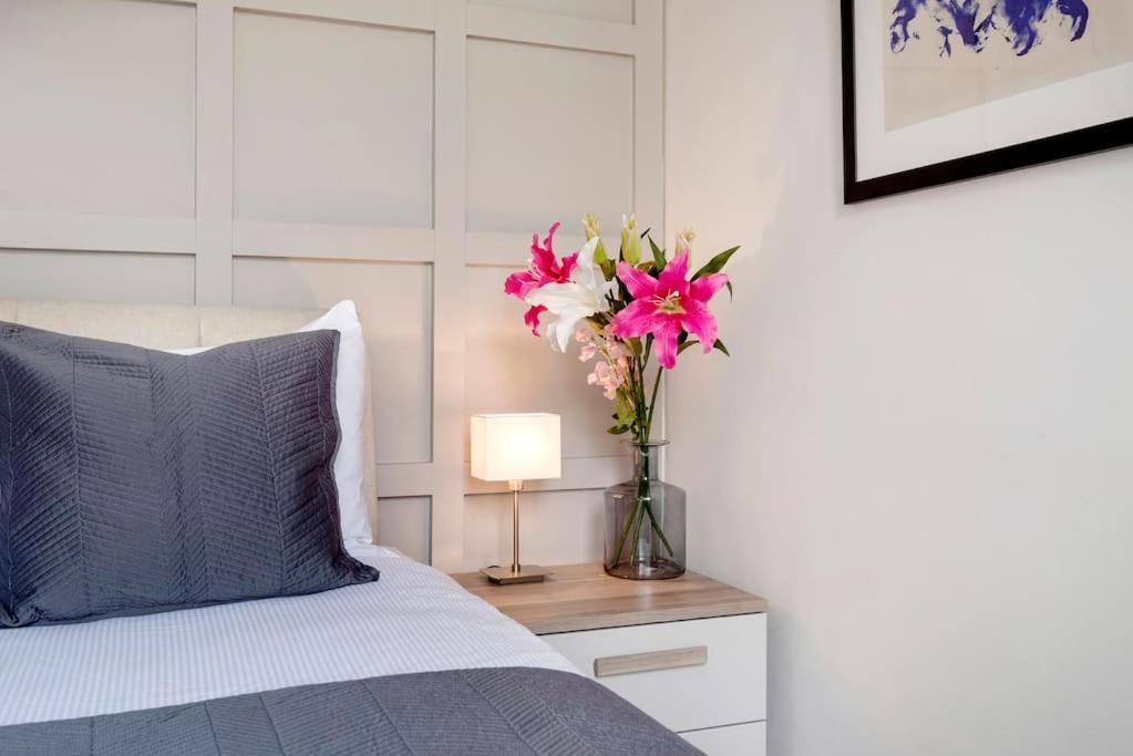 Contemporary Clapham Living Apartment Londra Exterior foto